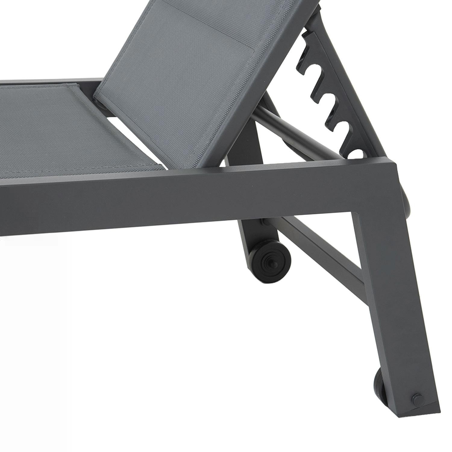 sun lounger in anthracite gray aluminum gray textilene