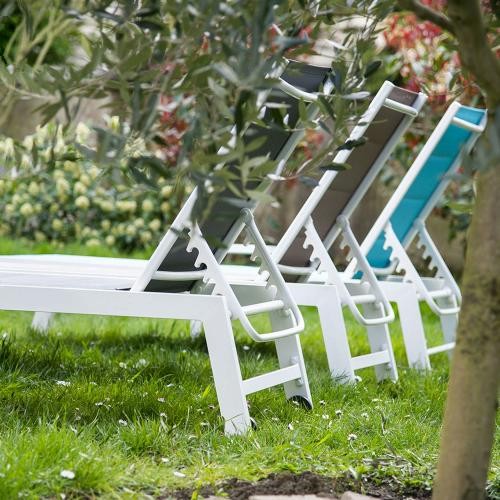 sun lounger in anthracite gray aluminum gray textilene